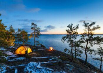 Điểm danh những hoạt động độc đáo khi cắm trại vào mùa đông