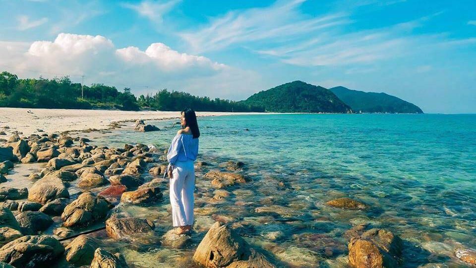 Đâu chỉ có vịnh Hạ Long, Quảng Ninh còn nổi tiếng với 9 điểm địa điểm camping view biển hồ cực “chill”!
