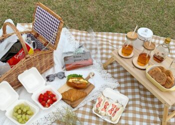 Những món ăn nên chuẩn bị khi camping mùa hè