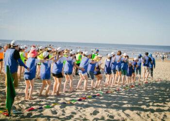 Những trò chơi nhóm vui vẻ khi đi camping