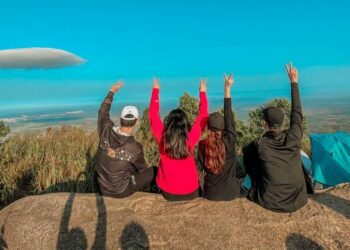 [Review] Trekking, cắm trại trên đỉnh núi Chứa Chan 2 Ngày 1 Đêm có gì hay ho?