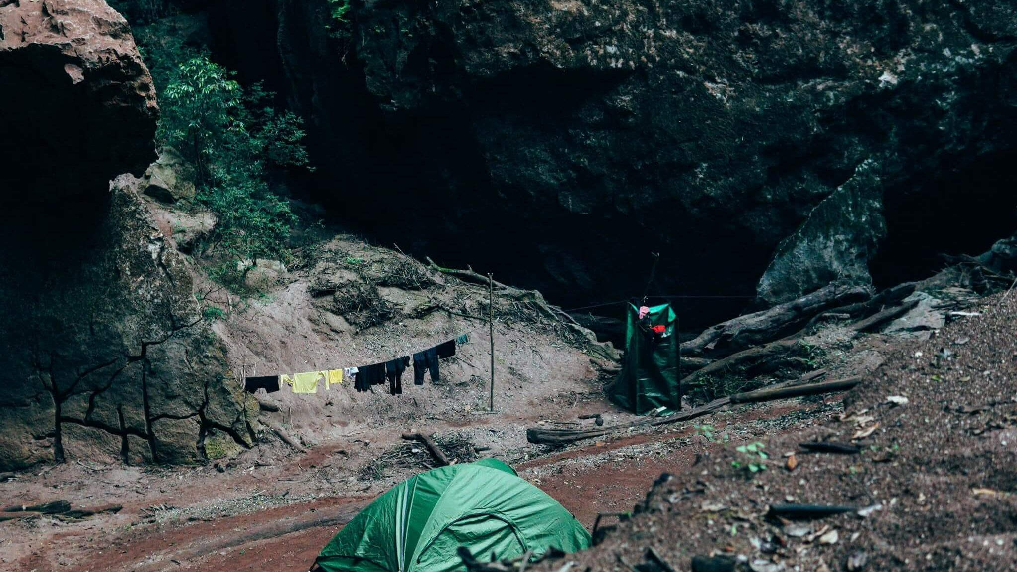 Review trải nghiệm cắm trại tại hệ thống hang động lớn nhất thế giới ở Quảng Bình