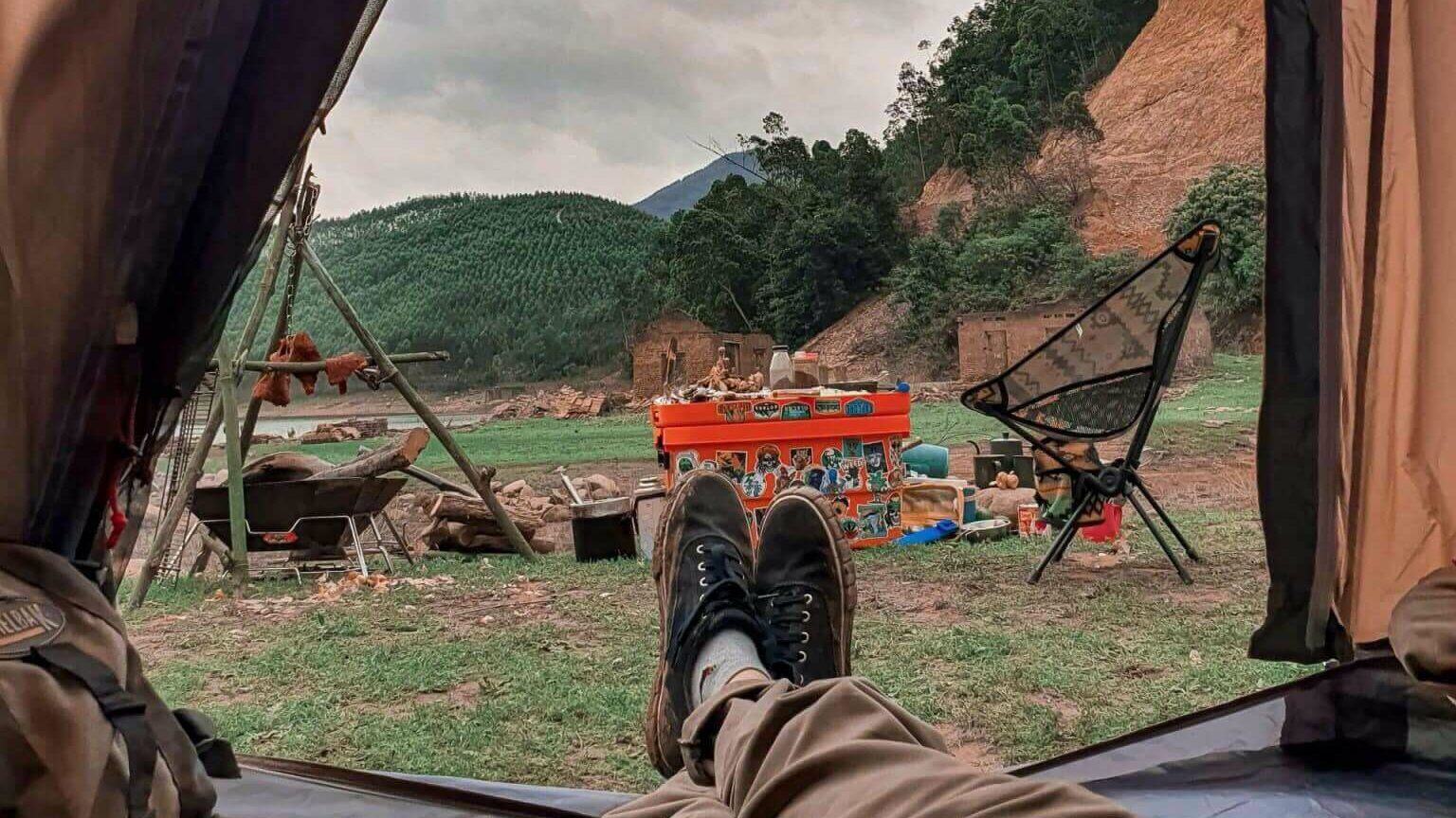 Trốn Hà Nội, trải nghiệm cắm trại ở khu du Lịch Suối Mỡ (Bắc Giang)
