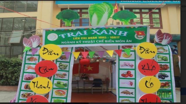 Ảnh trại chi đoàn lớp 10A5 và 10A17
