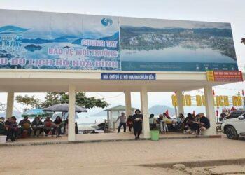 Cảng Thung Nai: Đò du lịch tăng giá trong mùa Tết, người dân bức xúc