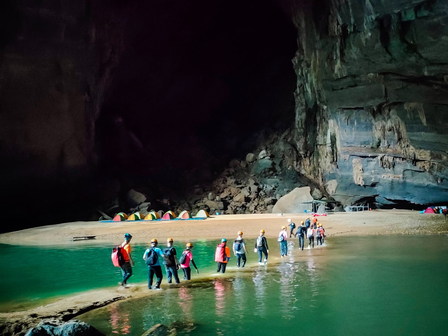 Hang Én - Hang động hùng vĩ với những điều kỳ vĩ 1 hang en 2