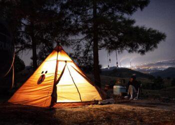 Mẹo giữ ấm khi đi camping mùa đông có thể bạn chưa biết