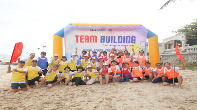 Slogan Team building thể hiện bản sắc riêng của doanh nghiệp