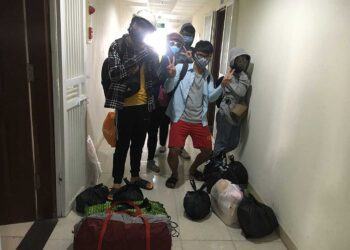 Kinh Nghiệm Cắm Trại Núi Hàm Lợn Tự Tức 2 Ngày 1 Đêm