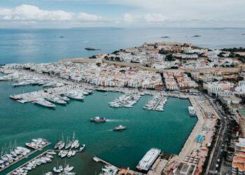Du lịch và Lịch trình tuyệt đẹp đến đảo Ibiza ở Tây Ban Nha