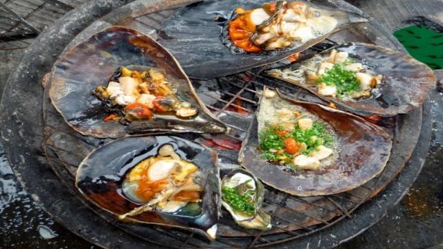 Ảnh: Đãi ngộ tại chợ đêm Vĩnh Hy