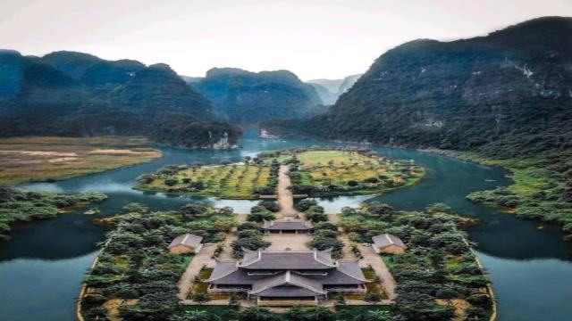 ngắm cảnh ở Ninh Bình