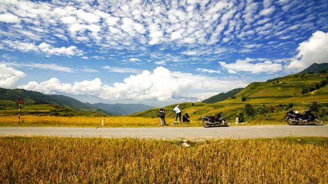 Bạn có thể tự do nghỉ ngơi, ngắm cảnh, chụp ảnh khi phượt Sapa bằng xe máy