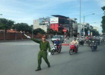 Nhật ký của Staff và PD Salty Tour về Việt Nam