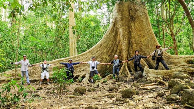 tour da ngoai nam cat tien cho thieu nien