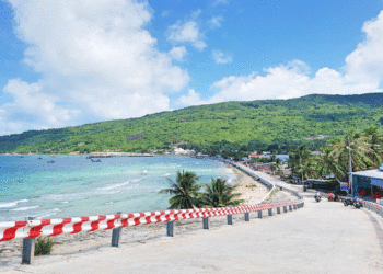 Tour Hòn Sơn 2N2Đ: Thiên Nhiên Hoang Sơ Kỳ Thú